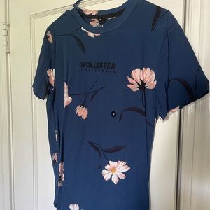 Hollister shirt